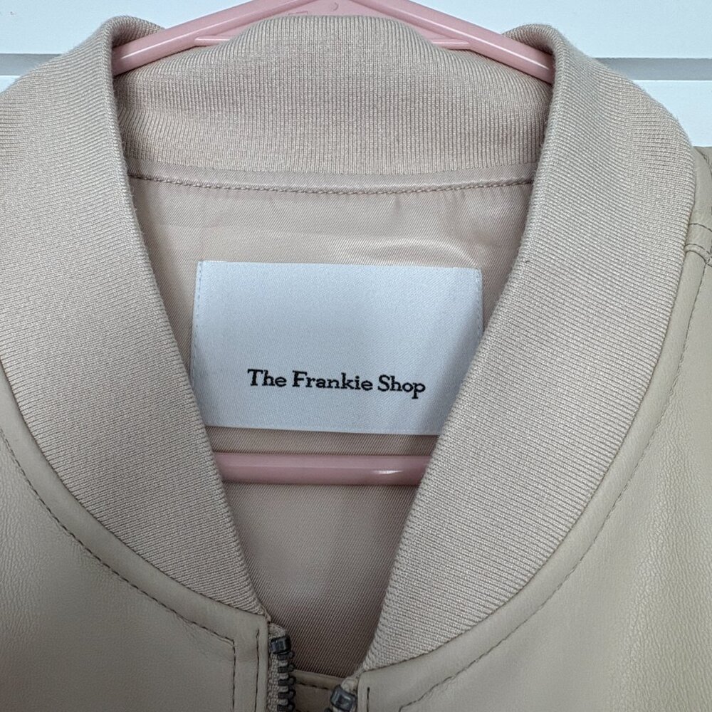 The Frankie Shop Beige Vest with Buttoned Shoulders - Picture 4 of 7